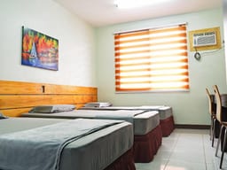 校内宿舍 - 三人房实拍 1