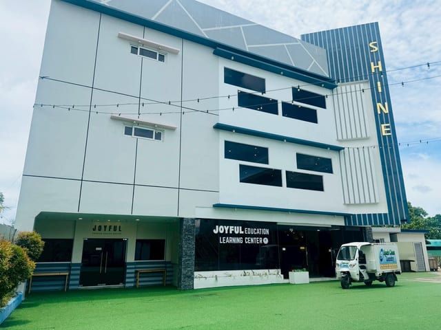 Joyful Premium Education Center 校园