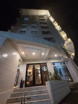 C.P CHENG实拍 4